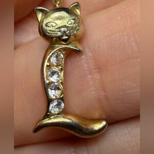 Vintage AVON Gold Tone Rhinestone Cat Initial "L" Pendant Necklace
